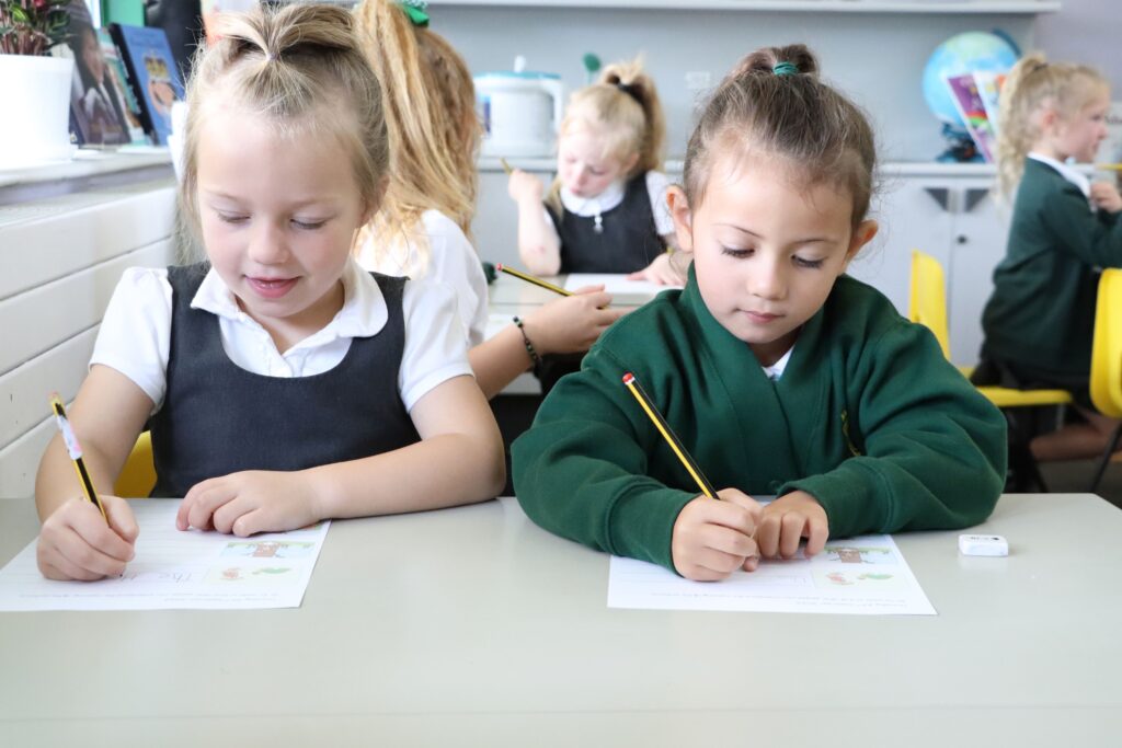 IMG_0566 pupils learning english writing