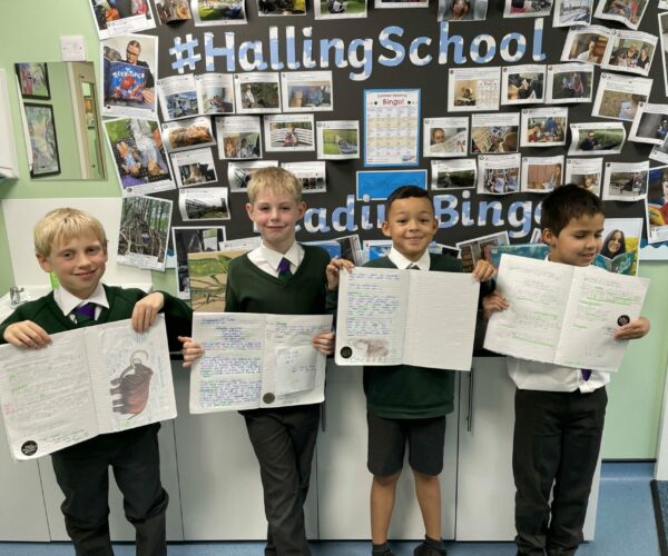 FfCFG8NX0AAAxsI pupils showing their work at halling primary school