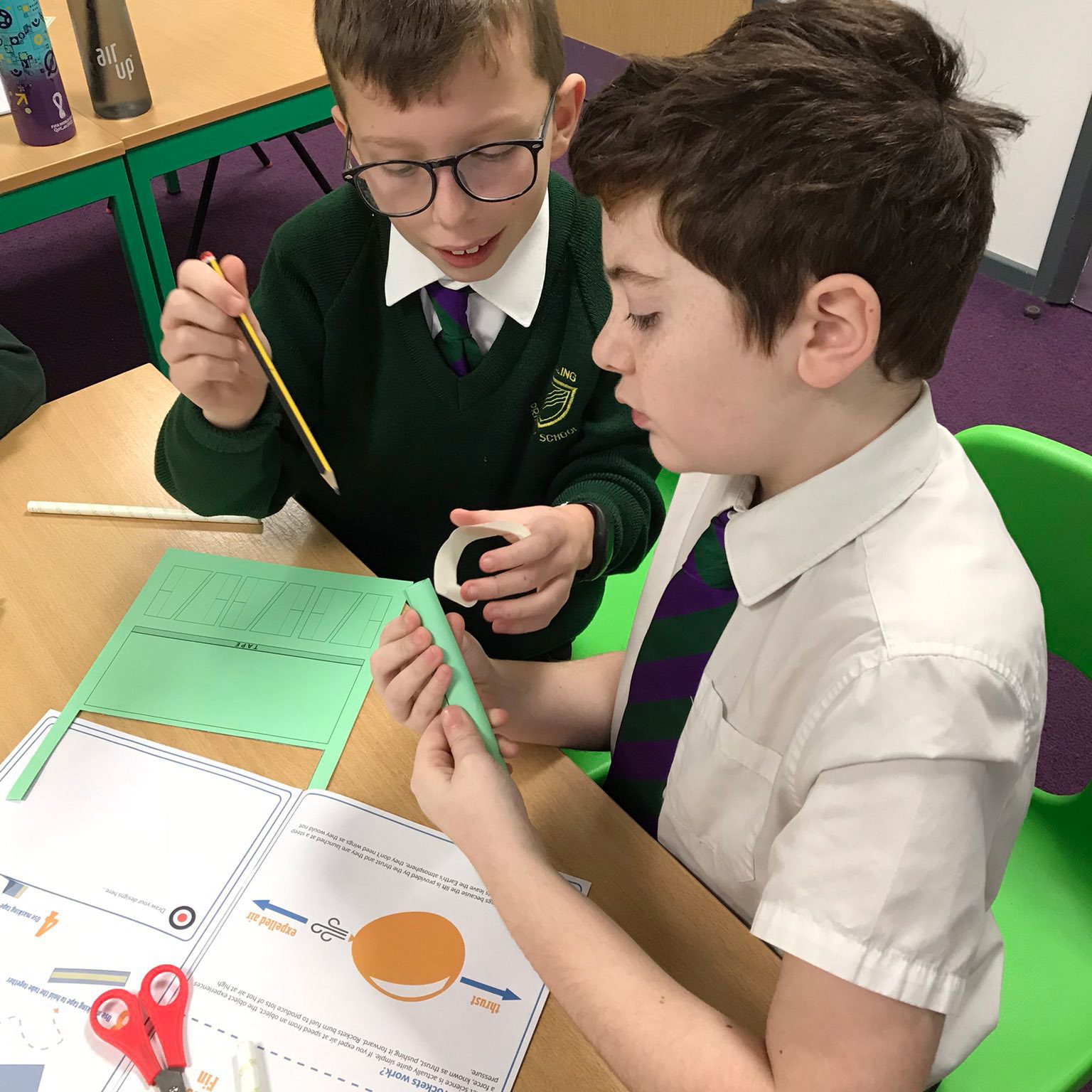 Fmv03QmXoAAhLui dt lesson at halling primary school